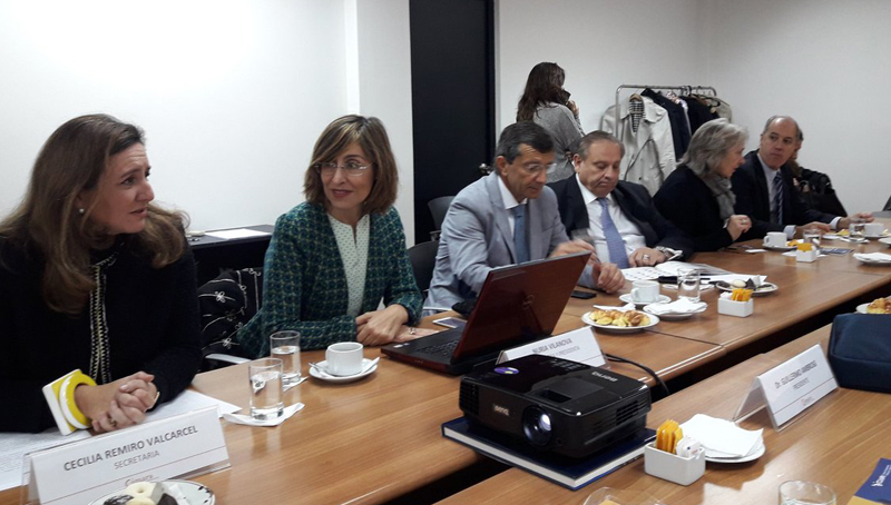 11.08.17.- La presidenta de CEAPI, Núria Vilanova, ha presentado el Congreso de CEAPI en Buenos Aires durante un desayuno en la Cámara Española de Comercio de la República Argentina