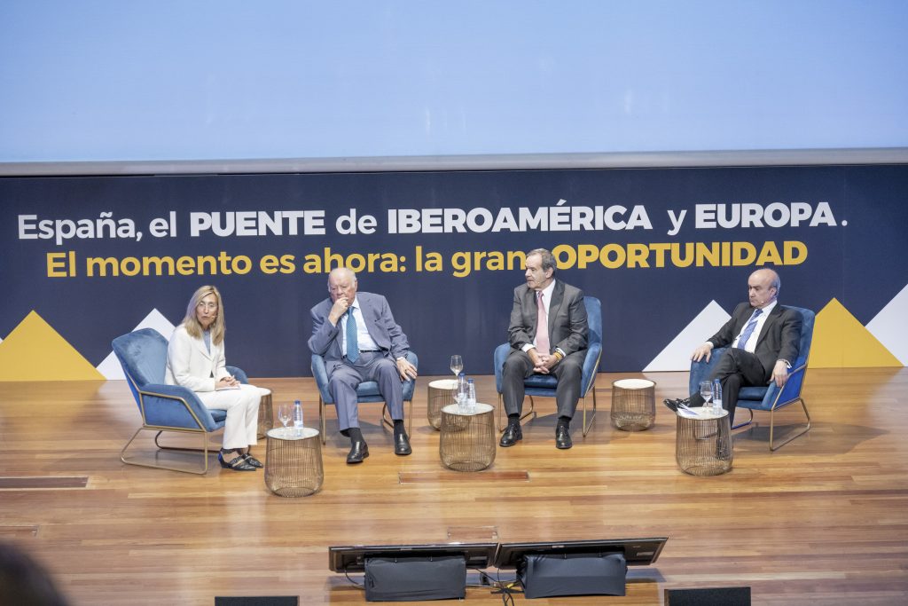 El Congreso iberoamericano CEAPI subraya el papel clave del sector empresarial para que América Latina no quede al margen de la IV Revolución Industrial